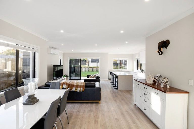 Photo of property in 10 Kapua Crescent, Rototuna North, Hamilton, 3210