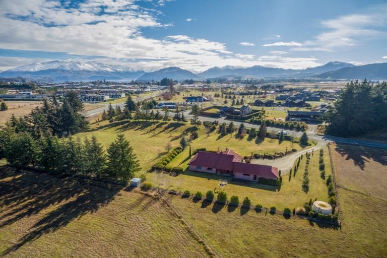 Photo of property in 18 Orchard Road, Wanaka, 9382