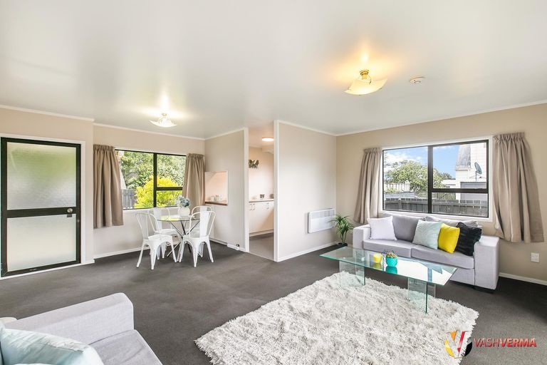 Photo of property in 1/33 Seaward Place, Wattle Downs, Auckland, 2103