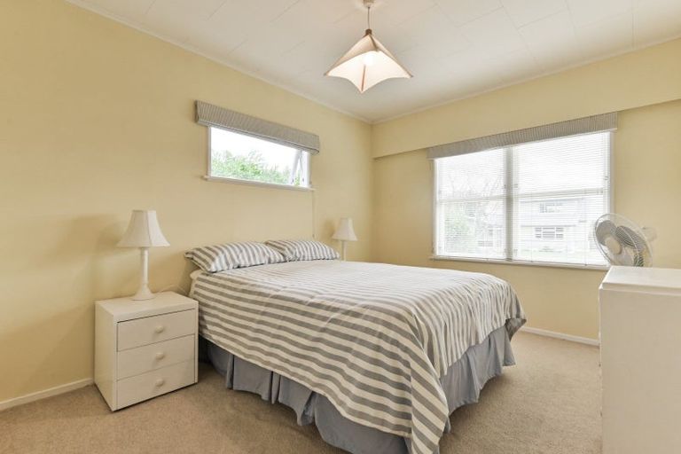 Photo of property in 6 Carl Avenue, Havelock North, 4130