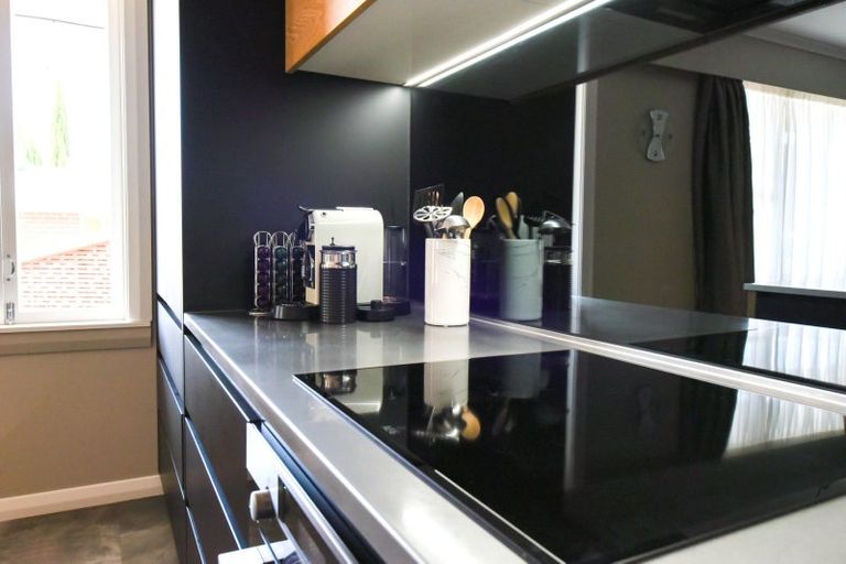 Photo of property in 14 Seaview Crescent, Picton, 7220