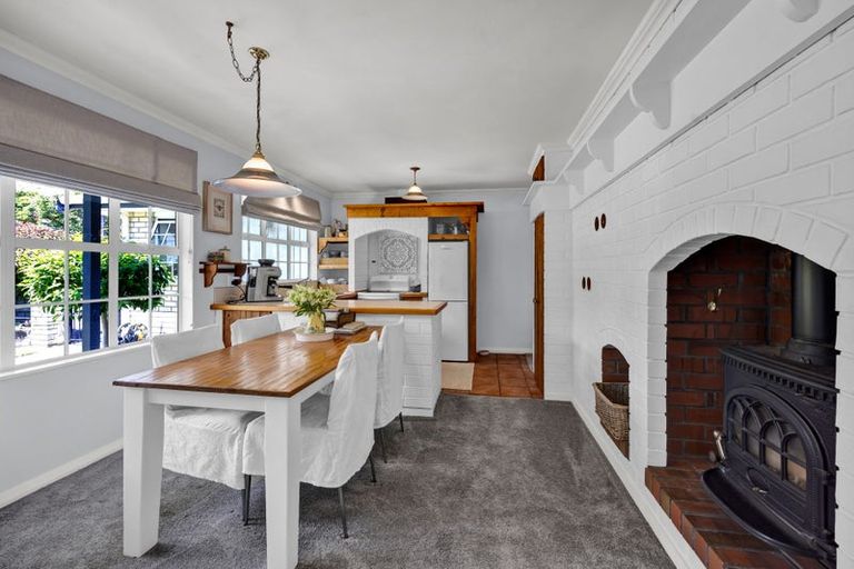 Photo of property in 11 Elder Grove, Whalers Gate, New Plymouth, 4310