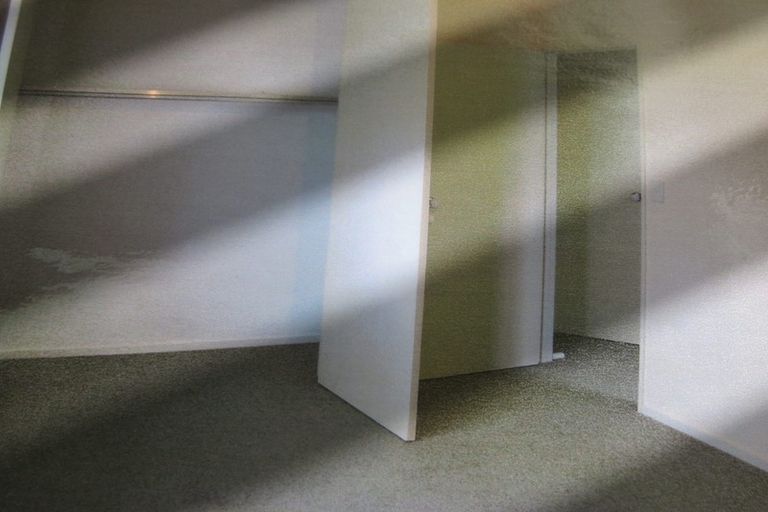 Photo of property in 16a Hampton Hill Road, Tawa, Wellington, 5028