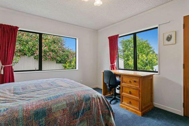 Photo of property in 1/12 Golders Place, Richmond Heights, Taupo, 3330