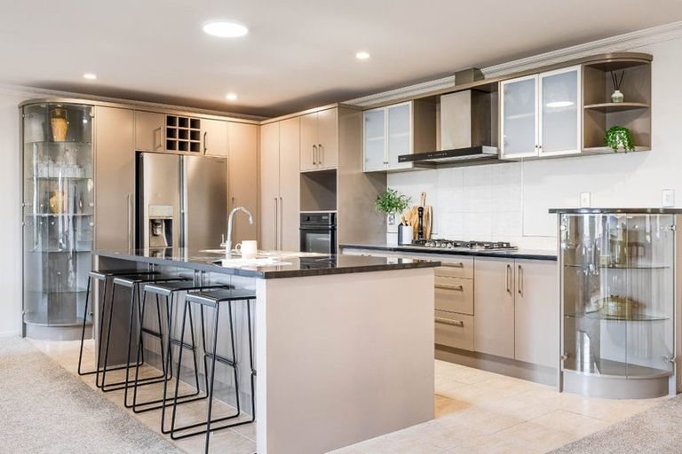 Photo of property in 54 Leafield Crescent, Henderson, Auckland, 0612