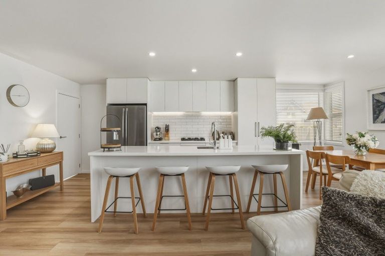 Photo of property in 44a Hargest Crescent, Saint Kilda, Dunedin, 9012