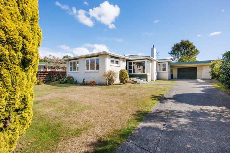 Photo of property in 14 Hampden Street, Awapuni, Palmerston North, 4412