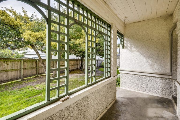 Photo of property in 32 Havelock Road, Hospital Hill, Napier, 4110