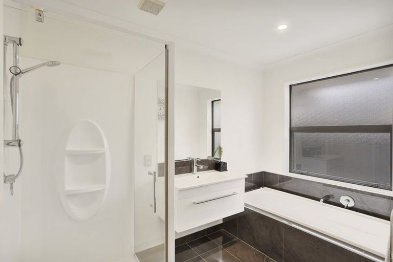 Photo of property in 13 Lancewood Way, Rangiora, 7400