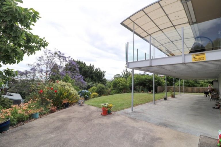 Photo of property in 128 Brunton Crescent, Thames, 3500