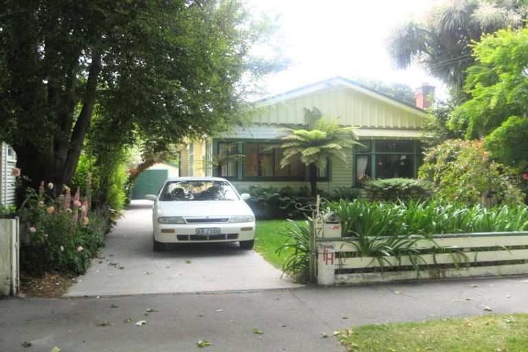Photo of property in 27 Fisher Avenue, Beckenham, Christchurch, 8023