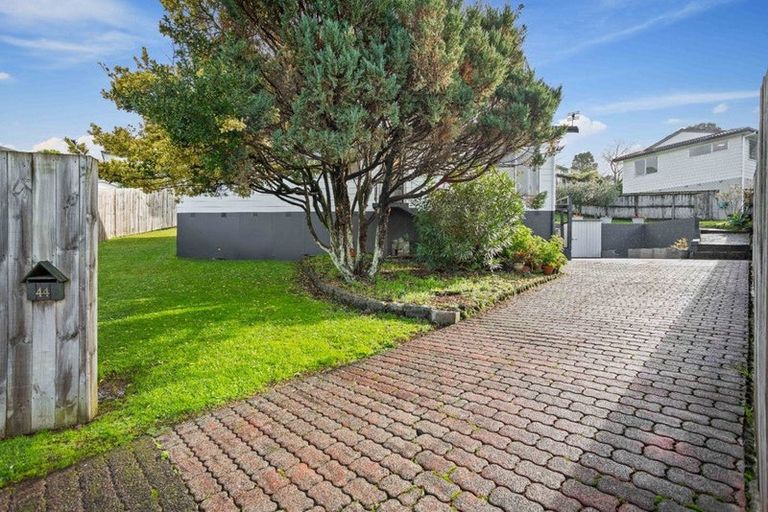 Photo of property in 44 Clyma Place, Massey, Auckland, 0614