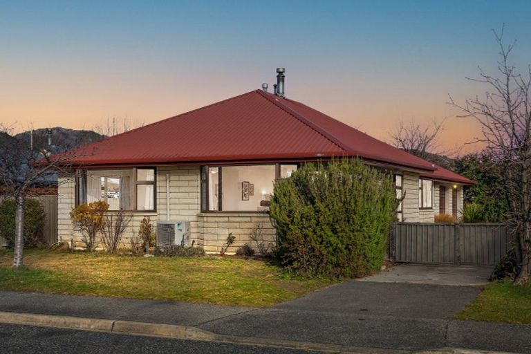 Photo of property in 56 Ortive Street, Cromwell, 9310