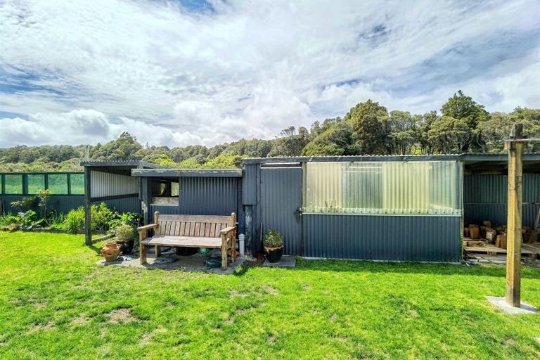 Photo of property in 14 Butlers Road, Ruatapu, Hokitika, 7883