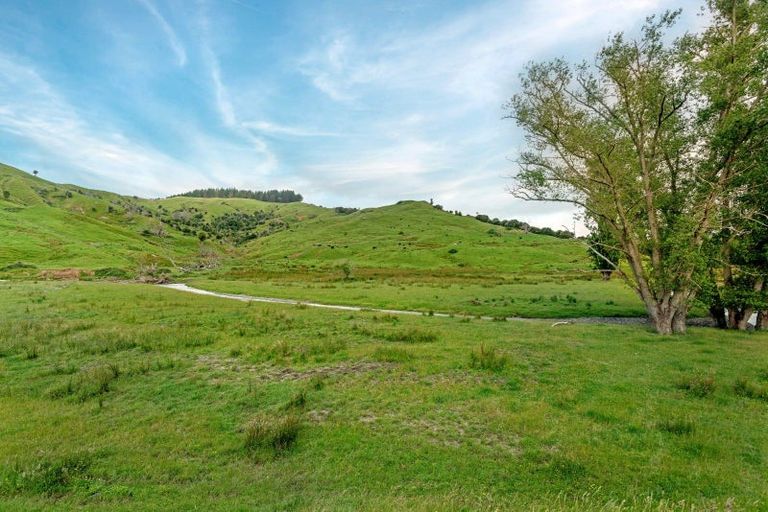 Photo of property in 4934 Waiapu Road, Te Puia Springs, Tokomaru Bay, 4079