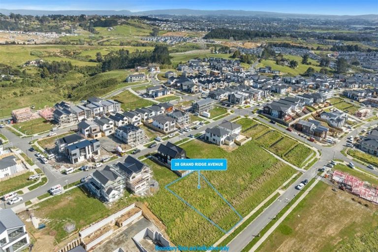 Photo of property in 28 Grand Ridge Avenue, Flat Bush, Auckland, 2019