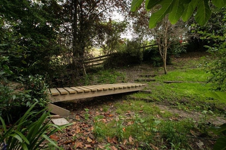 Photo of property in 3 Matthew Street, Waipawa, 4210