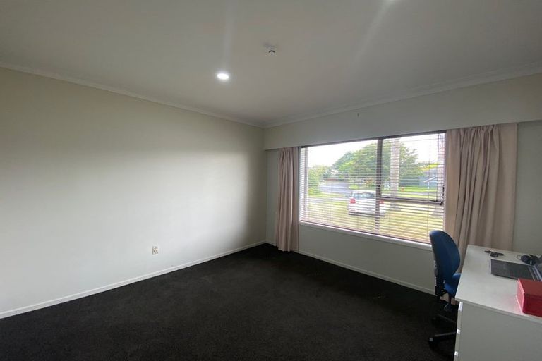 Photo of property in 11 Bexley Place, Pahurehure, Papakura, 2113