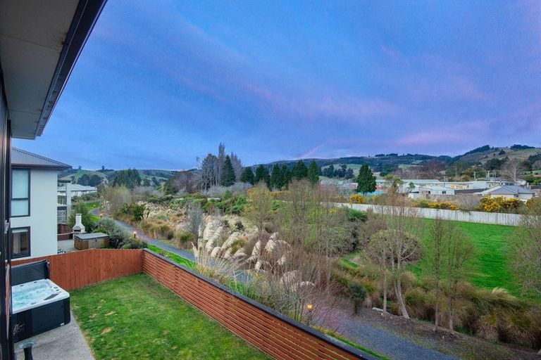 Photo of property in 25 Grandvista Drive, Green Island, Dunedin, 9018