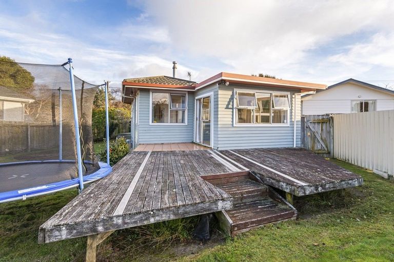 Photo of property in 61 Martin Road, Paraparaumu Beach, Paraparaumu, 5032