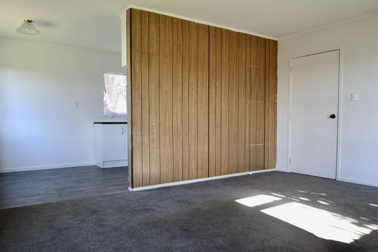 Photo of property in 2/12 Tamworth Close, Manurewa, Auckland, 2102