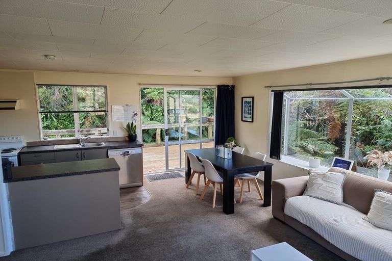 Photo of property in 73 Heta Road, Highlands Park, New Plymouth, 4312