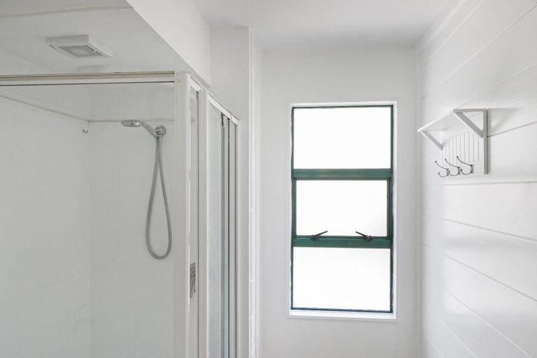 Photo of property in Te Awhina Apartments, 27/22 Sussex Street, Mount Cook, Wellington, 6021