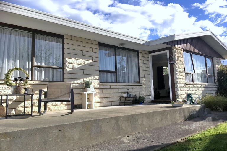 Photo of property in 3/92 Avenue Road, West End, Timaru, 7910