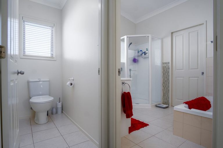 Photo of property in 5 Coralsea Way, Arkles Bay, Whangaparaoa, 0932