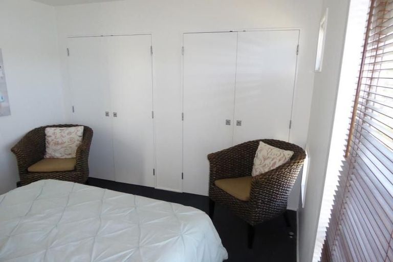 Photo of property in 11 Aranui Street, Miramar, Wellington, 6022