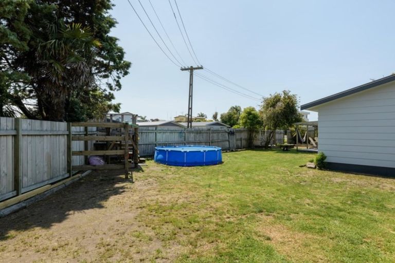 Photo of property in 73 Simpson Road, Papamoa Beach, Papamoa, 3118