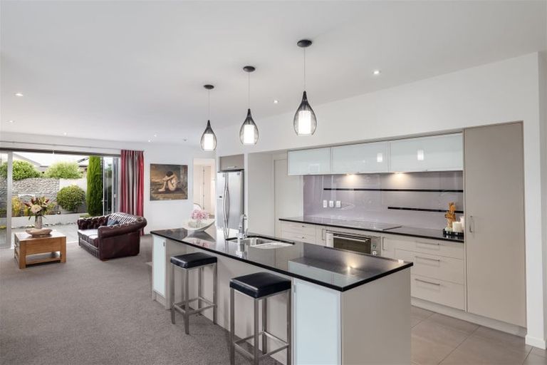 Photo of property in 52 Glen Oaks Drive, Northwood, Christchurch, 8051