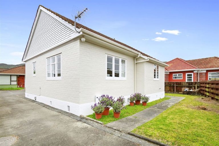 Photo of property in 18b Cressy Street, Waterloo, Lower Hutt, 5011