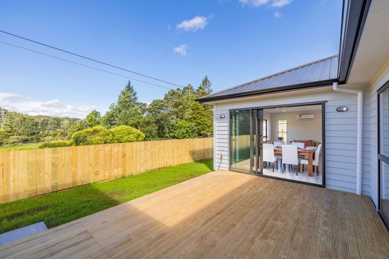 Photo of property in 18 Jeroboam Loop, Kumeu, 0810
