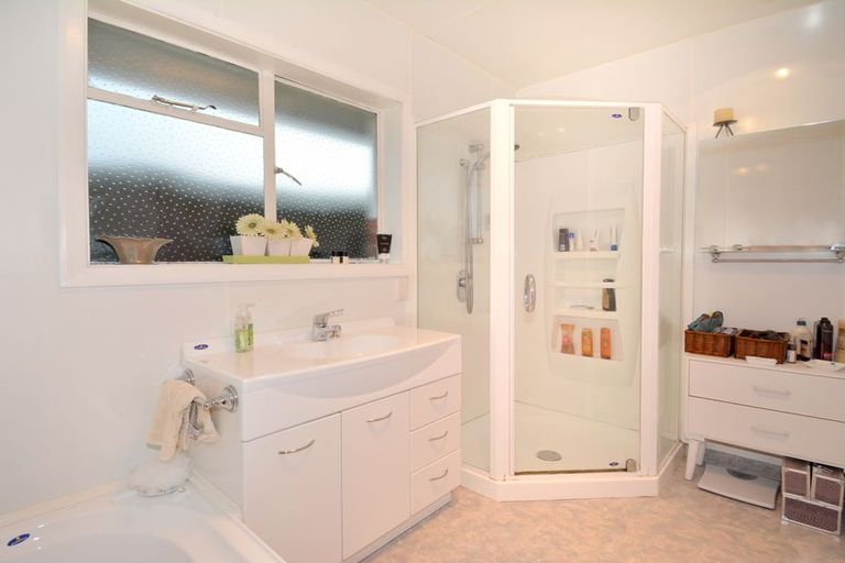 Photo of property in 82 Glenpark Avenue, Mornington, Dunedin, 9011