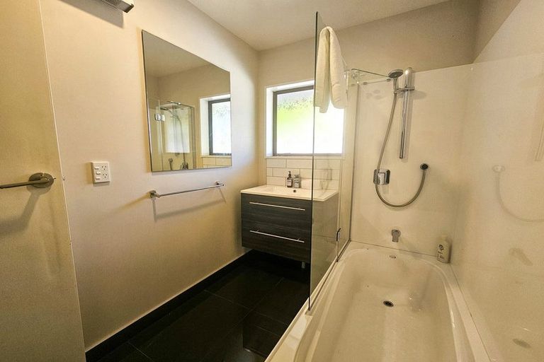 Photo of property in 4 Hamilton Drive, Lake Tekapo, 7999