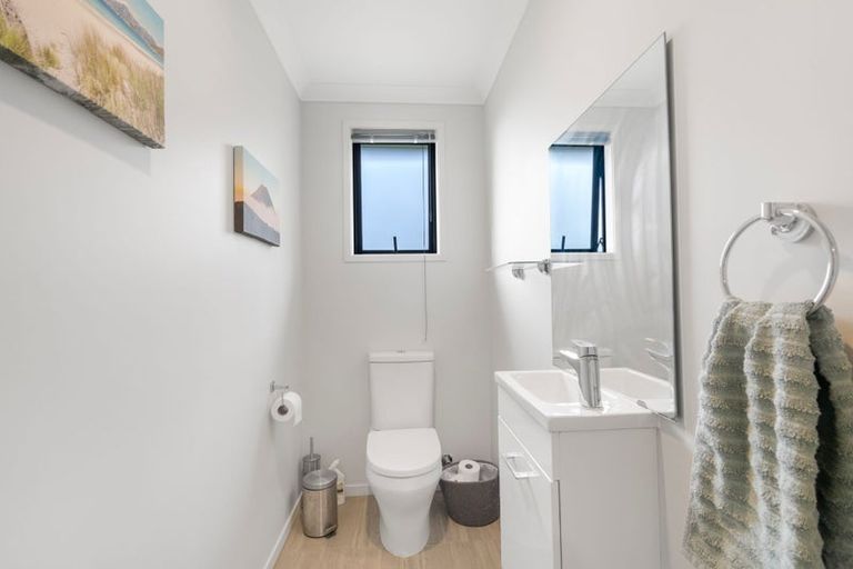 Photo of property in 4 Matahehe Lane, Tinopai, Matakohe, 0593