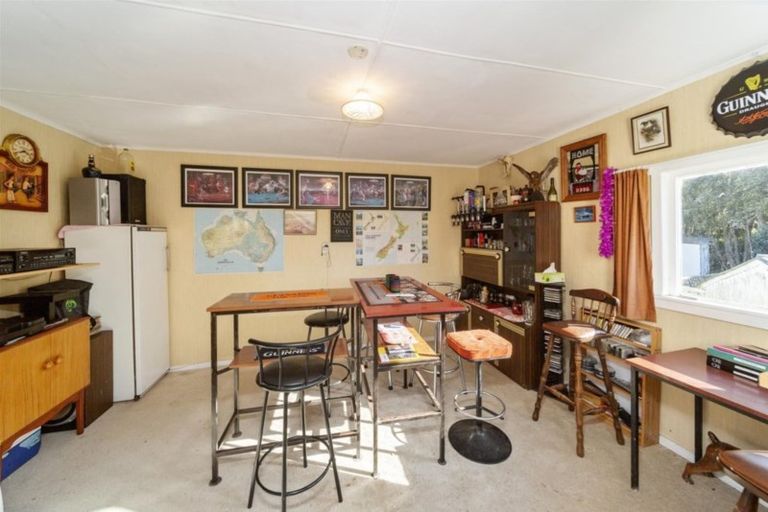 Photo of property in 257 High Street, Eltham, 4322