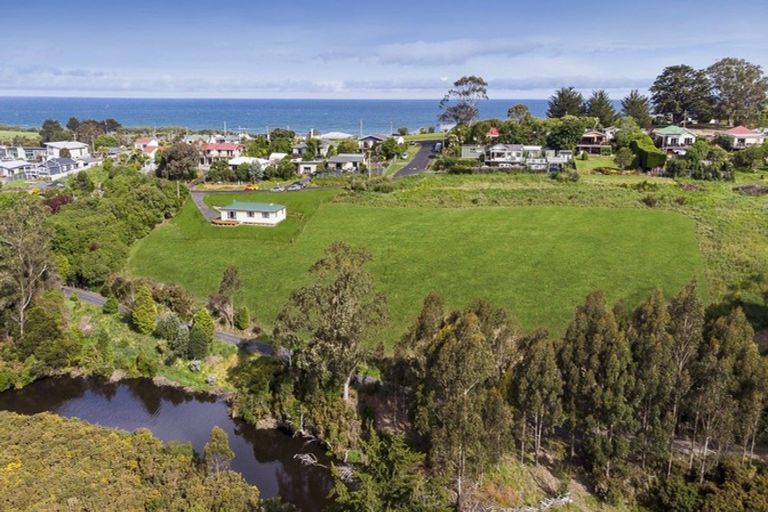 Photo of property in 21 Copeland Street, Brighton, Dunedin, 9035