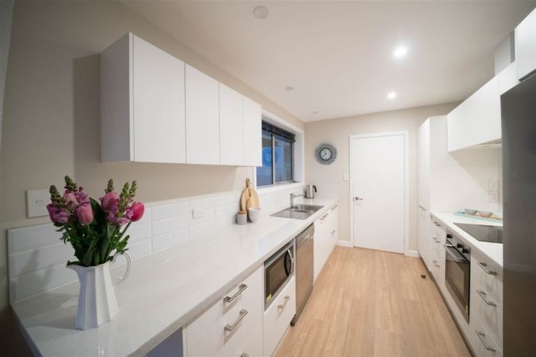 Photo of property in 11 Clementine Lane, Mount Pleasant, Christchurch, 8081