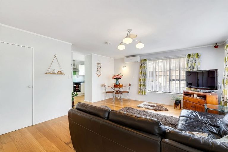 Photo of property in 9c James Street, Plimmerton, Porirua, 5026