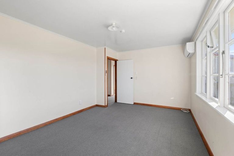 Photo of property in 4-6 Dix Crescent, Riversdale, Blenheim, 7201