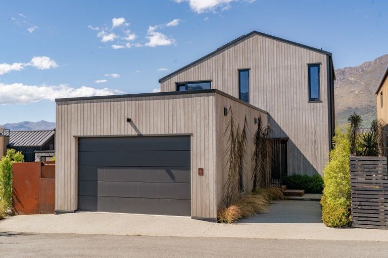 Photo of property in 6 Soudley Court, Jacks Point, Queenstown, 9371