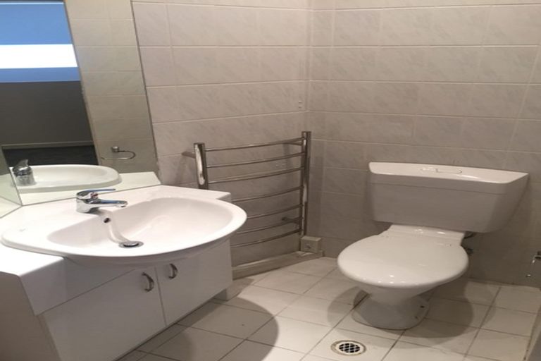 Photo of property in Regency Apartments, 2b/49 Manners Street, Te Aro, Wellington, 6011