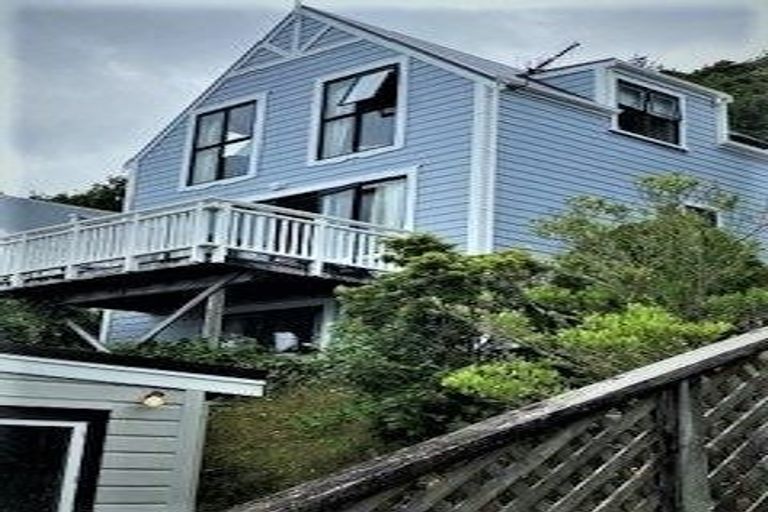 Photo of property in 13a Upper Lewisville Terrace, Thorndon, Wellington, 6011