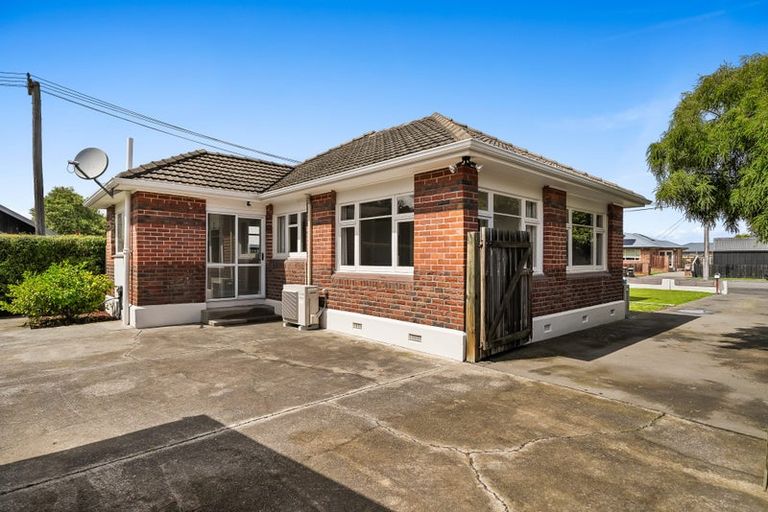 Photo of property in 64 Vagues Road, Northcote, Christchurch, 8052