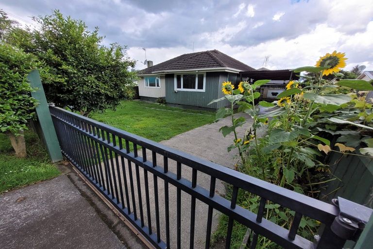 Photo of property in 1/11 Settlement Road, Papakura, 2110