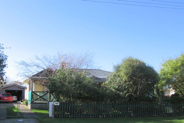 Photo of property in 9 Gladstone Street, Foxton, 4814
