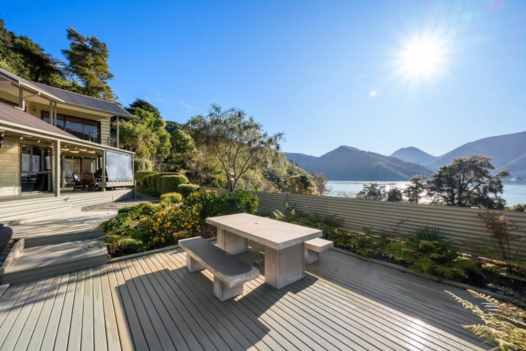 Photo of property in 99 Moenui Road, Havelock, Picton, 7281