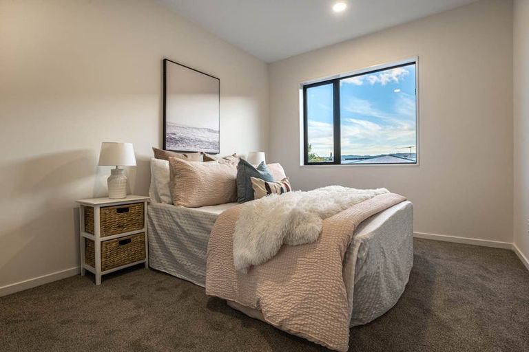 Photo of property in 57d Edmonton Road, Henderson, Auckland, 0612